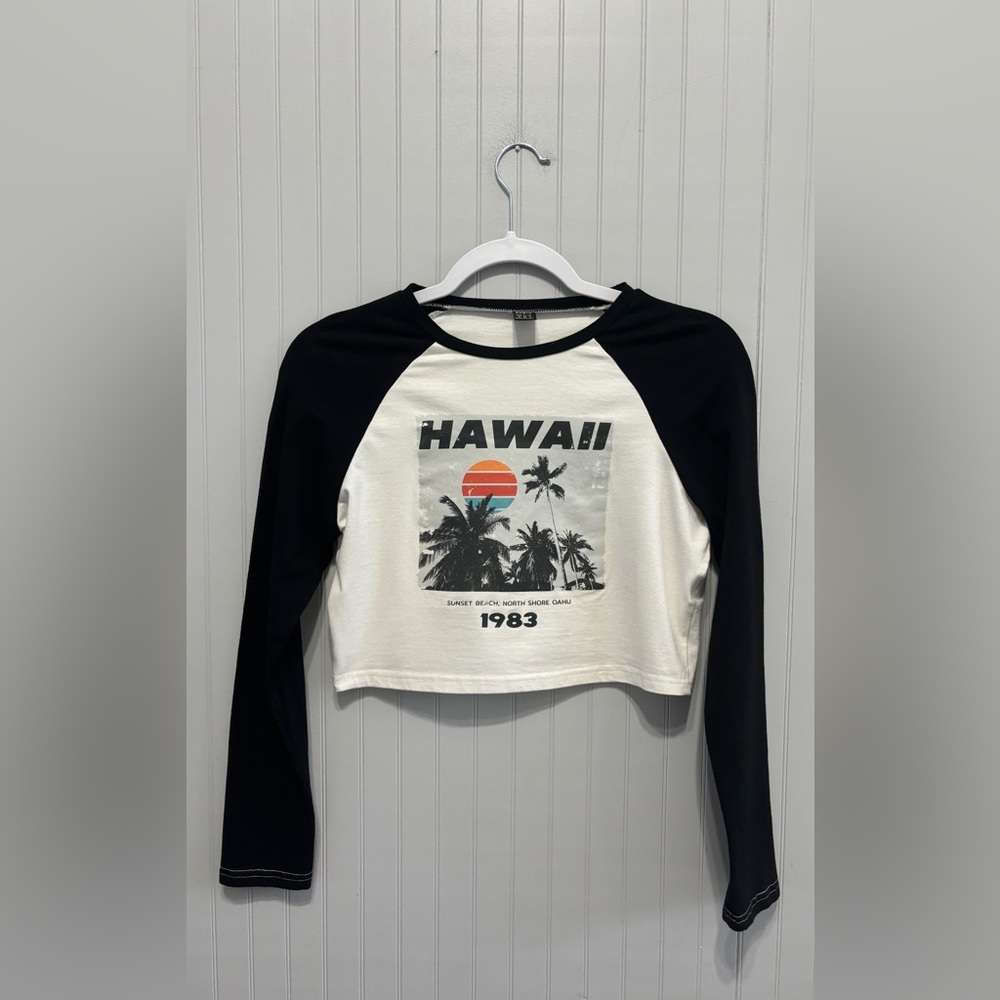 Shein Cropped Long Sleeve Tee Size M